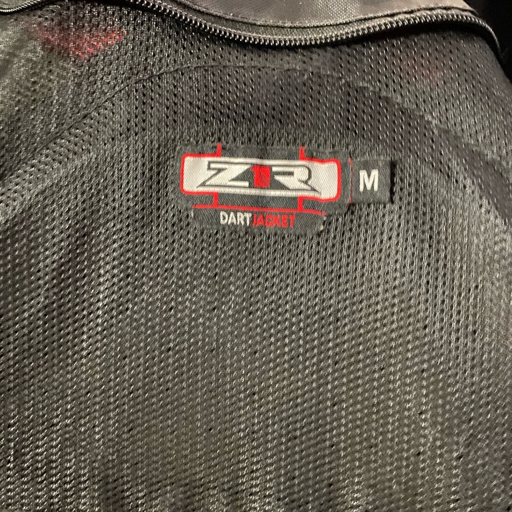 Motorcycle protective jacket - Picture 2 of 3